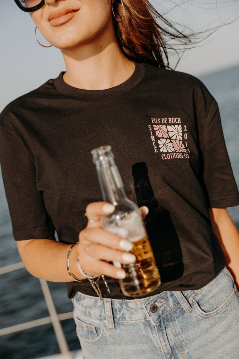 Floral Tee Noir – Image 2